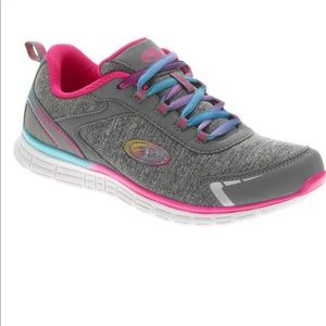 Girls Lightweight Athletic Shoe